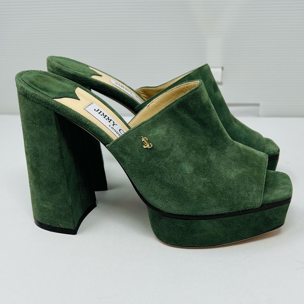 JIMMY CHOO**Green Suede Bethen 115 Platform Sandals**EU 37; US 7**$850